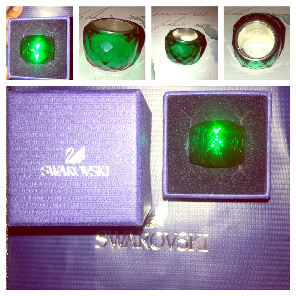 Swarovski Emerald Nirvana Ring